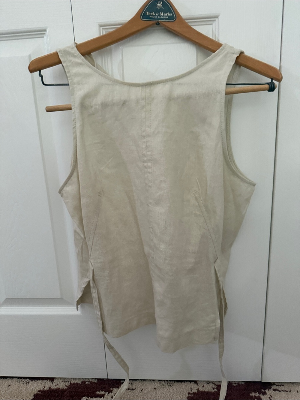 Max Studio London Cream Linen-Blend Sleeveless Tank with Side Ties.. nwt ..S